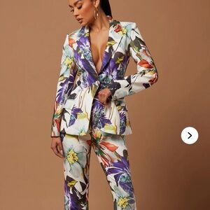 Liliana Floral Blazer Suit Set - White/combo